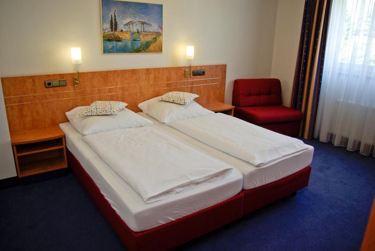 Airport Business Hotel Koeln Kamer foto