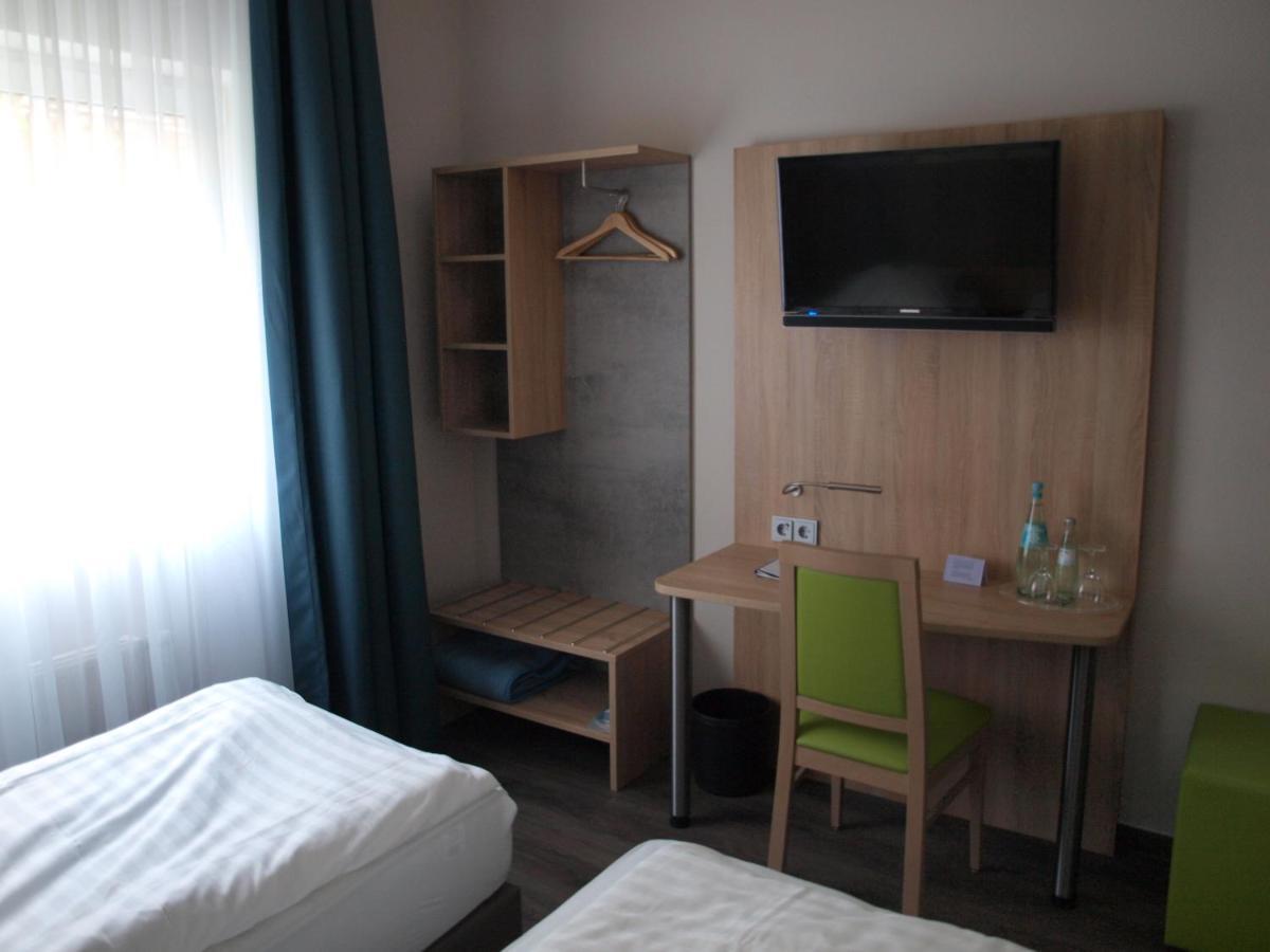 Airport Business Hotel Koeln Buitenkant foto