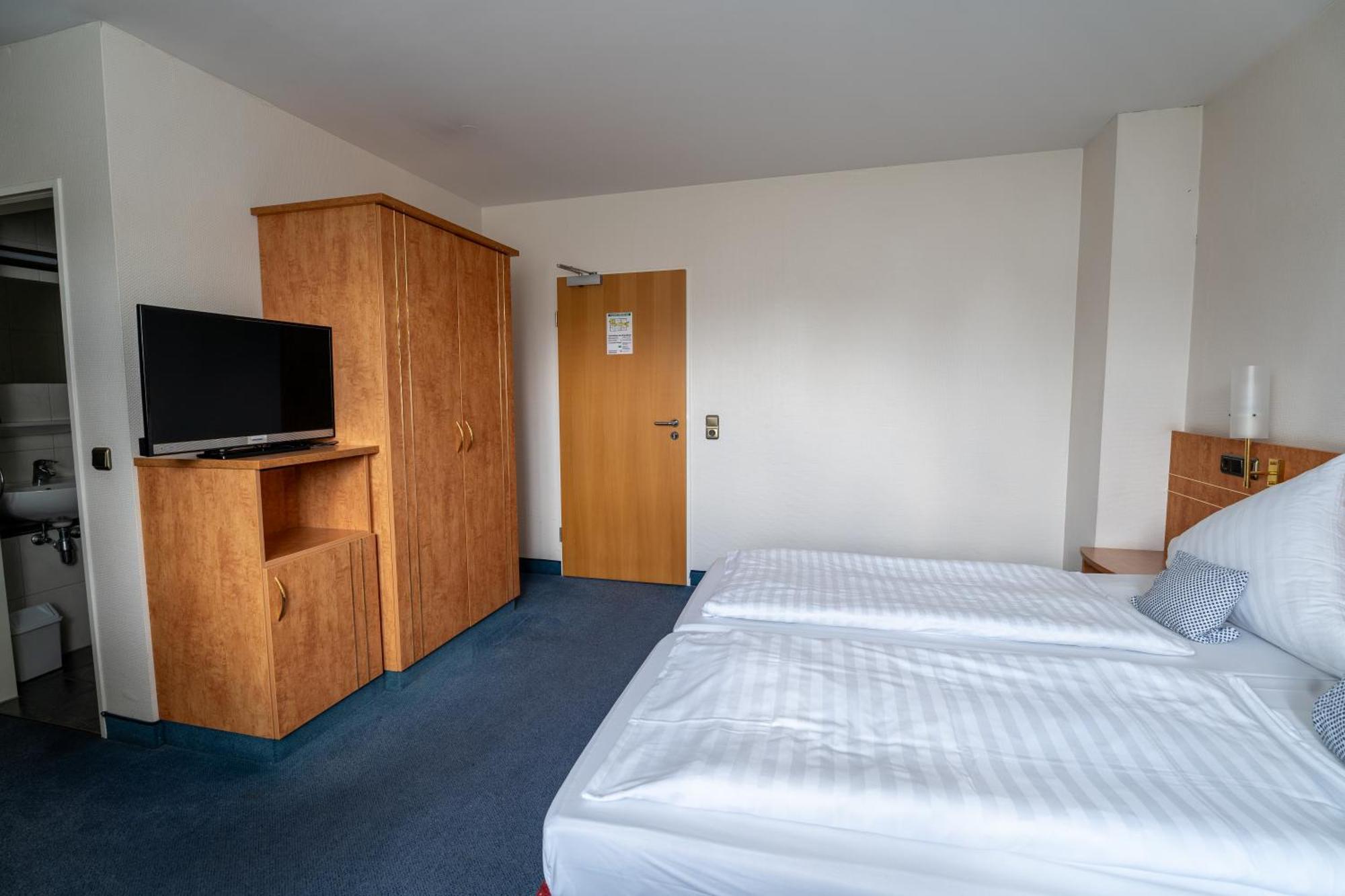 Airport Business Hotel Koeln Buitenkant foto