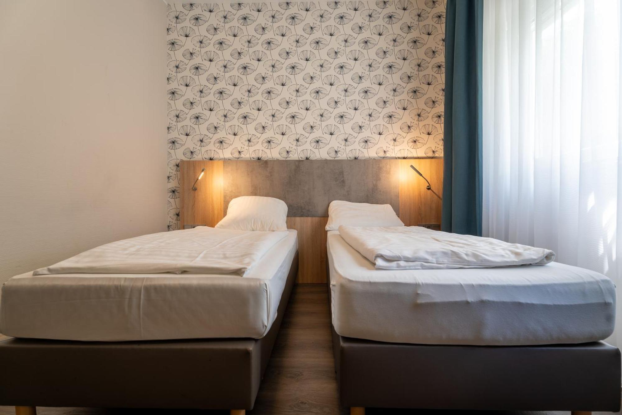 Airport Business Hotel Koeln Buitenkant foto