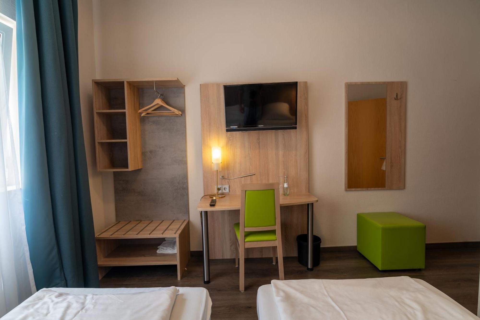 Airport Business Hotel Koeln Buitenkant foto