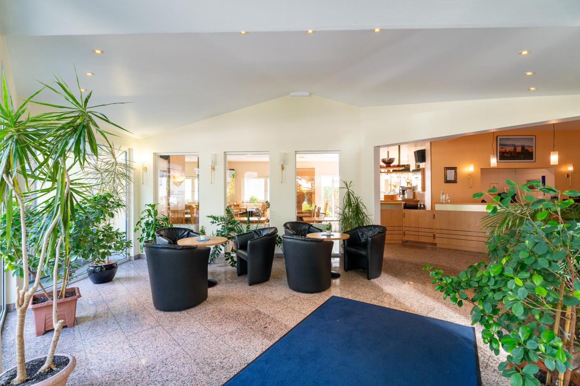 Airport Business Hotel Koeln Buitenkant foto
