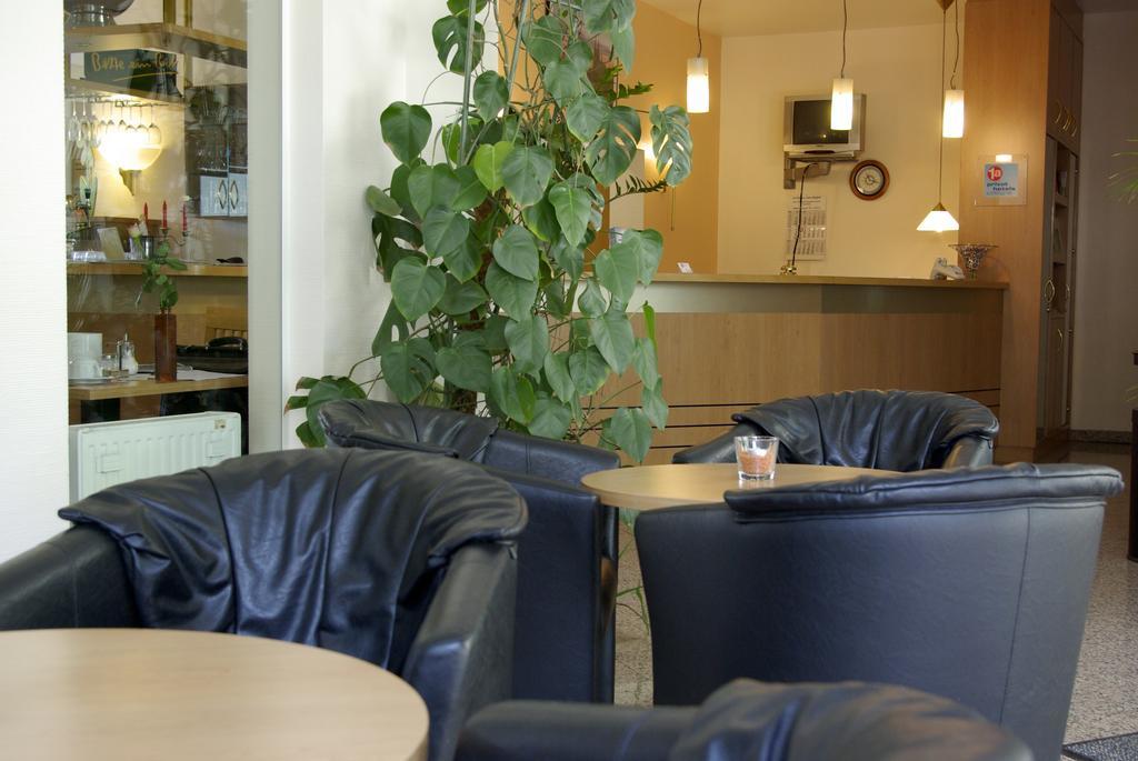 Airport Business Hotel Koeln Buitenkant foto